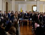 El contrato firmado este miércoles tendrá una duración de 28 años y un costo cercano a los 16 billones de pesos. FOTO COLPRENSA
