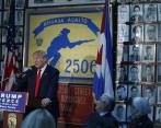 El 25 de octubre de 2016, Trump prometió a los cubanoamericanos un cambio frente a la isla, algo que no ha cumplido. FOTO ap
