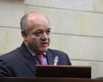 Con 49 votos a favor, frente a 40 de John Jairo Morales, fue elegido José Fernando Reyes como magistrado. FOTO Prensa Senado