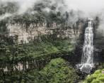 Las aguas de esta cascada caen desde una altura de 157 metros, sobre un abismo rocoso circular. Foto: Mario Valencia