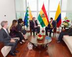 Luis Arce asumió este domingo como nuevo presidente de Bolivia y tuvo una reunión con su homólogo colombiano Iván Duque. FOTO Cortesía Presidencia