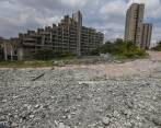 De la venta de este lote, donde estaban las seis torres del complejo Space, depende el pago de indemnizaciones a los damnificados. La incertidumbre es total. FOTO julio césar herrera