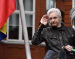 Julian Assange en la embajada de Ecuador en Londres. FOTO EFE