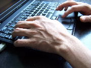Cortesía Really Simple Syndication permite mantenerse en línea con los hechos más importantes que ocurren en tiempo real. En nuestro sitio elcolombiano.com puede utilizarlo en los canales de Actualidad, Fútbol y Deportes e Internacional.