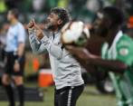 El técnico era protagonista en Libertadores, pero no del torneo local, en el que se ubicaba 8°. FOTO róbinson sáenz