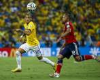 Neymar y Camilo Zúñiga disputan un balón en el partido de cuartos de final del Mundial de Brasil 2014. FOTO COLPRENSA