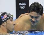 Schooling, de 21 años, ganó la primera medalla de oro para Singapur en unos Juegos Olímpicos, además la ganó contra el hombre récord de la natación, Michael Phelps. FOTO Reuters