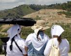 Familiares de las víctimas siguen a la espera de conocer información sobre el paradero de sus seres queridos. FOTO JAIME PÉREZ