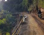 Paso a un carril por pérdida de media banca en el kilómetro 8 + 900 de la vía entre Betulia y Concordia, en el Suroeste antioqueño. FOTO CORTESÍA