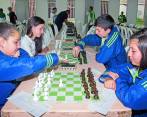 Pablo José Hernández, Xiomara Tobón y María Clara Zapata durante una de las jornadas de competencia. FOTO Jaime Pérez