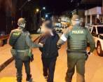 En la operación policial fueron aprehendidos 12 adolescentes, los cuales participaban en la distribución de drogas en Titiribí, Antioquia. FOTO: cortesía Policía.