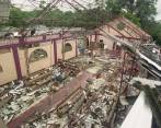 Más de 100 personas se resguardaban en la iglesia al momento de los combates entre las Autodefensas Unidas de Colombia y la guerrilla de las Farc. Este último grupo lanzó un cilindro con explosivos que detonó en el templo. FOTO Archivo Donaldo Zuluaga