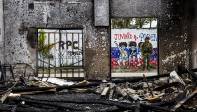 La zona del incendio permanece acordonada mientras se desempolva el proyecto de nuevo palacio municipal que desde 2016 tiene diseños, pero no se ha ejecutado por falta de gestión. Foto Julio Herrera