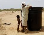 La falta de agua y alimentos son los problemás más críticos que enfrentan los niños guajiros. FOTO: DONALDO ZULUAGA