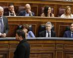 El ministro de Asuntos Exteriores Josep Borrell (i) y el diputado de ERC Gabriel Rufián (2i), durante la sesión de control. FOTO: EFE.