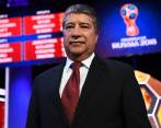 El “Bolillo” afrontará su tercera cita mundialista tras dirigir a Colombia en Francia-1998 y a Ecuador en Corea y Japón-2002. FOTO FIFA