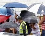 En los barrios y municipios se votó en paz