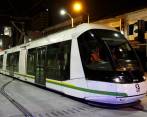 Durante esta semana, ocho coches tranviarios estarán en circulación sin usuarios para verificar y ajustar detalles antes de iniciar la operación comercial. También se aprovechará este periodo para concluir algunas obras de urbanismo. FOTO MANUEL SALDARRIAGA