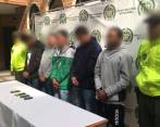 Aunque no son cabecillas, los cinco capturados tienen órdenes de captura. FOTO CORTESÍA POLICÍA METROPOLITANA