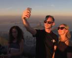 Las selfis matan 5 veces más que los ataques de tiburón