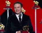 Fonseca recibió el Grammy por su álbum tributo a Diomedes Díaz. FOTO Cortesía Latingrammy.com