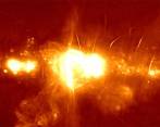 Imagen del centro de la Vía Láctea, captada por el Observatorio Sudafricano de Radioastronomía. Foto @astronomiaentubolsillo