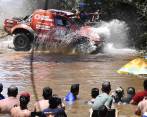 La primera etapa del Dakar, que partió desde Asunción, Paraguay, recorrió 38,5 kilómetros. FOTO AFP