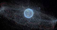 Desde el comienzo de la era espacial, el 4 de octubre de 1957, ha habido más desechos espaciales en órbita que satélites operativos. FOTO ESA