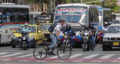 Aunque el uso de la bicicleta gana espacio, aún es muy baja frente a otros medios de transporte. FOTO Róbinson Sáenz