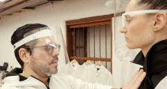 Juan Pablo Socarrás y los preparativos para lo que se verá. FOTOS CORTESÍA CRISTIAN LOZANO 