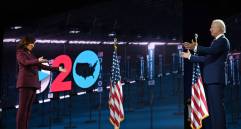 La senadora Kamala Harris en compañía de Joe Biden. Juntos aspiran llegar a la Casa Blanca en los comicios de noviembre. FOTO AFp