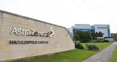 AstraZeneca y la universidad de Oxford anunciaron que su vacuna era eficaz en un 70% como media. FOTO AFP
