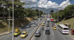 El nuevo límite regirá desde Punto Cero hasta Solla. Además, se mejorarán los andenes y los espacios para el peatón, según señaló Carlos Cadena, secretario de Movilidad . FOTO camilo suárez