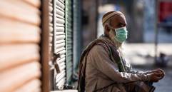 En India, la población también usa tapabocas. FOTO AFP