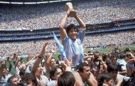 Maradona para siempre presente en la música