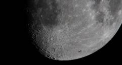 Imagen de la luna en donde la Nasa y Nokia construirán redes telefónicas móviles. FOTO Cortesía Nasa/Joel Kowsky