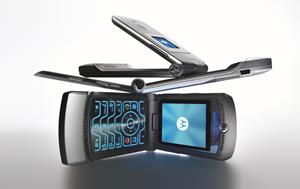 El Motorola Razr V3, uno de los celulares más populares compañías. FOTO: Motorola.