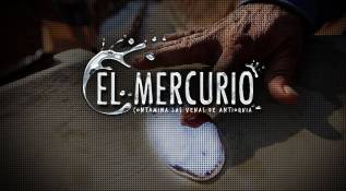 En las minas a cielo abierto del Bajo Cauca, el mercurio corre entre las manos de los trabajadores, cae al agua y es liberado al aire que la población respira. FOTO MANUEL SALDARRIAGA