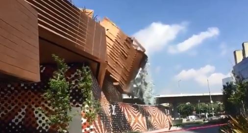 Captura de pantalla del momento en el que caea al suelo la facha del edificio. FOTO Captura de pantalla