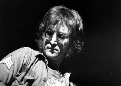John Lennon en una presentación en New York en el Madison Square Garden en agosto de 1972. FOTO: AP/archivo