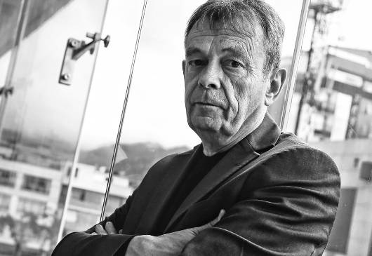 El autor francés Pierre Lemaitre vive en un mundo sumido en oscuridad, por eso su novela no podía ser más que negra. Generación conversó con él. FOTO CORTESÍA
