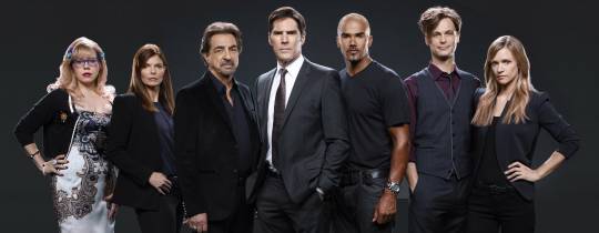 La historia se centra en un grupo de investigadores del FBI que buscan detener a asesinos en serie. Durante todo el tiempo que estuvo al aire tuvo varios cambios en su elenco original FOTO Cortesía