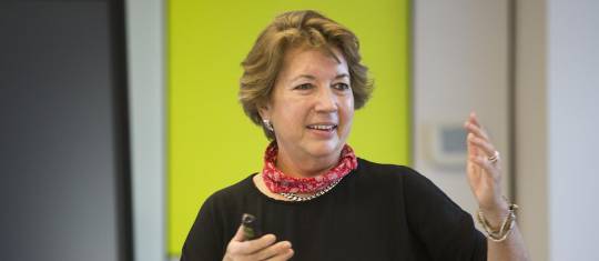 Ángela Posada-Swafford es periodista científica. Ha estado ya cinco veces en el Polo Sur geográfico, como define exactamente el lugar que ha visitado. FOTO Edwin Bustamante