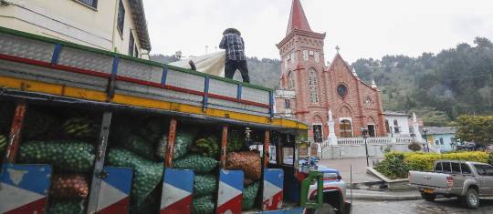 Gracias a recursos de Regalías, Montebello quedará mejor conectado con El Retiro. FOTO Manuel Saldarriaga