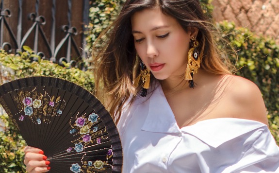 Ita María usando prendas de Johanna Ortiz, @johannaortizofficial . FOTO Juan Fernández