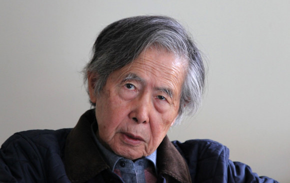 Mediante una ley exprés, logran que el expresidente Alberto Fujimori no regrese a la cárcel. FOTO: AFP