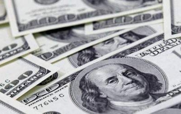 En 43 días la divisa ha pasado de tener una tasa representativa de $3.250 a 3.089,40. FOTO COLPRENSA