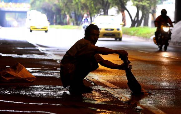 El número de habitantes de la calle en Colombia es incierto. Este año, en el censo de demografía y vivienda, el Dane incluirá a esta población. FOTO Julio César Herrera