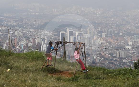 La reducción de la brecha entre las comunas es uno de los retos urgentes de la ciudad. FOTO MANUEL SALDARRIAGA
