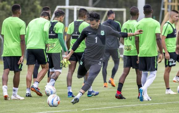 A Monetti le siguen la pista varios clubes argentinos para que retorne al país que más jugadores foráneos aportó a Nacional desde que el defensor gaucho Atilio Miotti se convirtiera en el primer extranjero en jugar en el cuadro verde en 1953. FOTO julio césar herrera